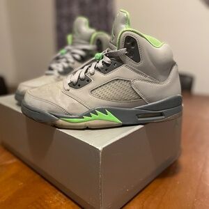 Retro air Jordan 5s ((Greenbean))